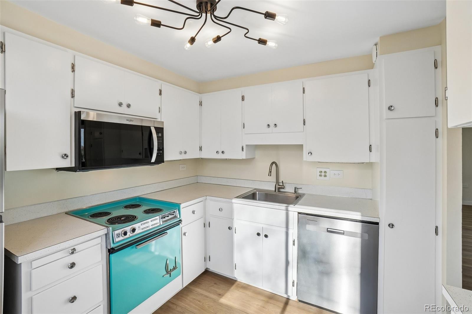 MLS Image #7 for 1085 n lafayette street 504,denver, Colorado