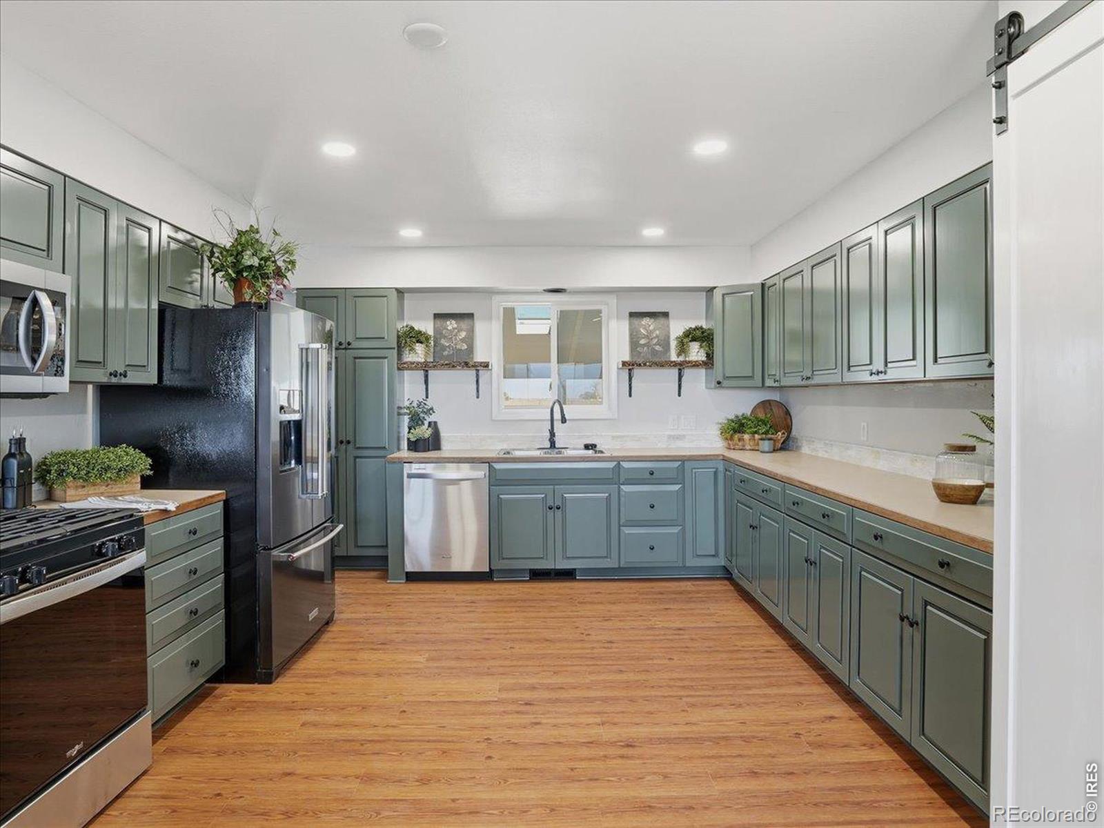 MLS Image #7 for 38398  county road 33 ,ault, Colorado
