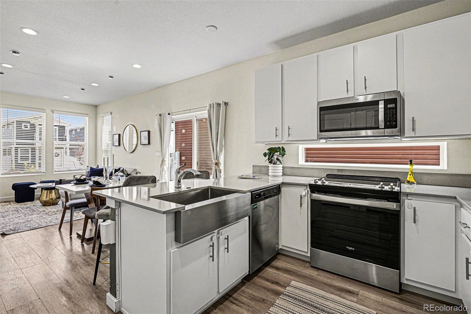 MLS Image #10 for 5059 n walden way,denver, Colorado