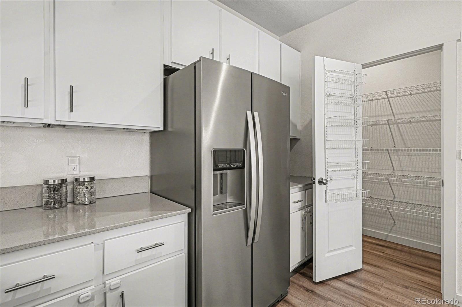 MLS Image #12 for 5059 n walden way,denver, Colorado