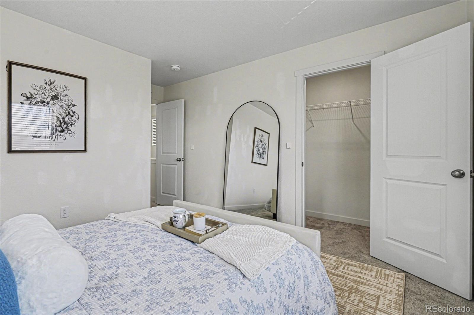 MLS Image #15 for 5059 n walden way,denver, Colorado