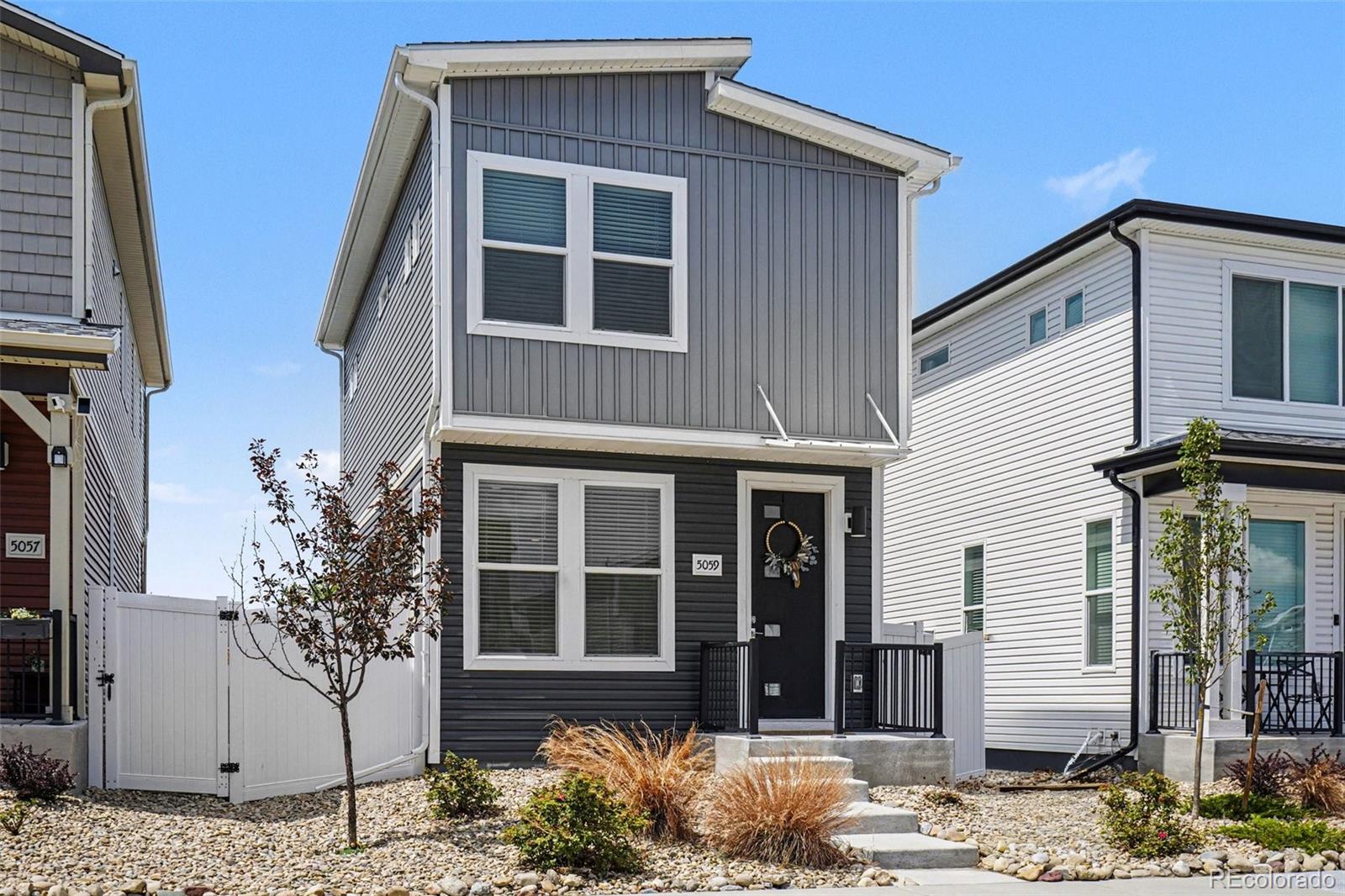 MLS Image #2 for 5059 n walden way,denver, Colorado