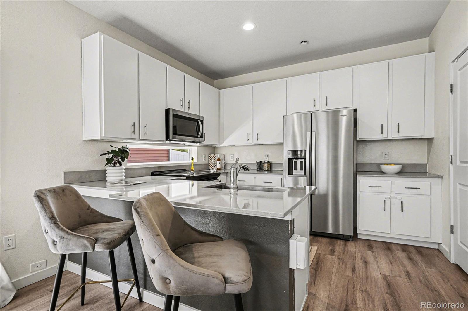 MLS Image #9 for 5059 n walden way,denver, Colorado
