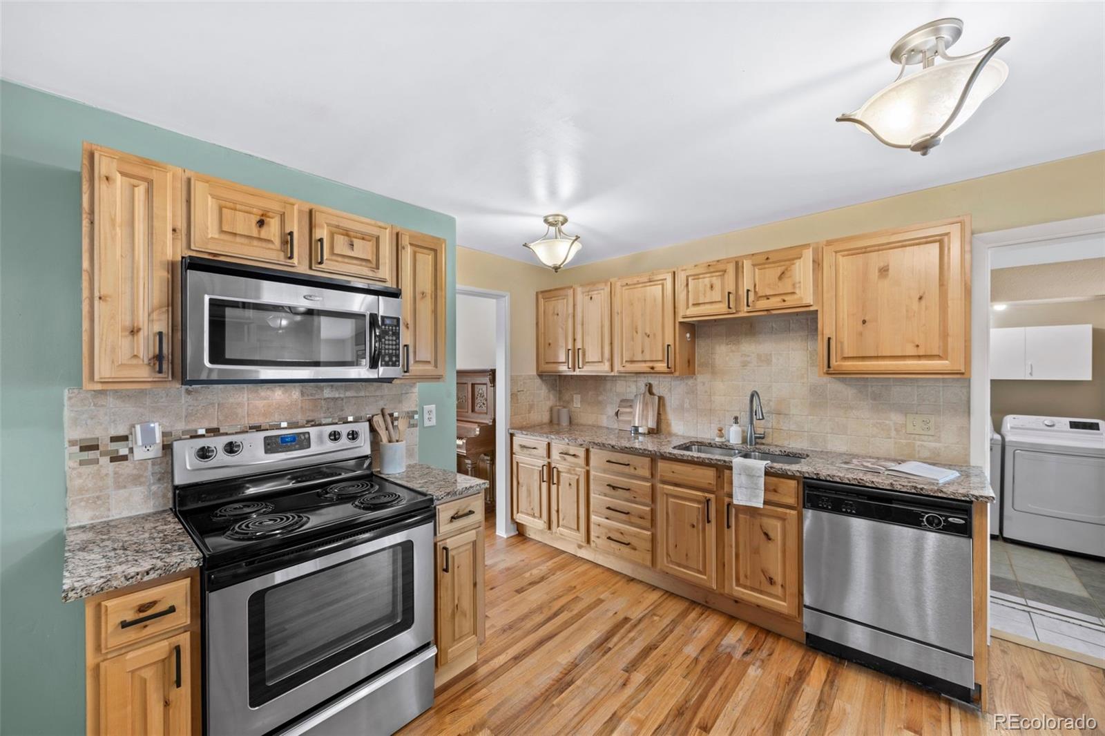 MLS Image #14 for 2631 s newton street,denver, Colorado