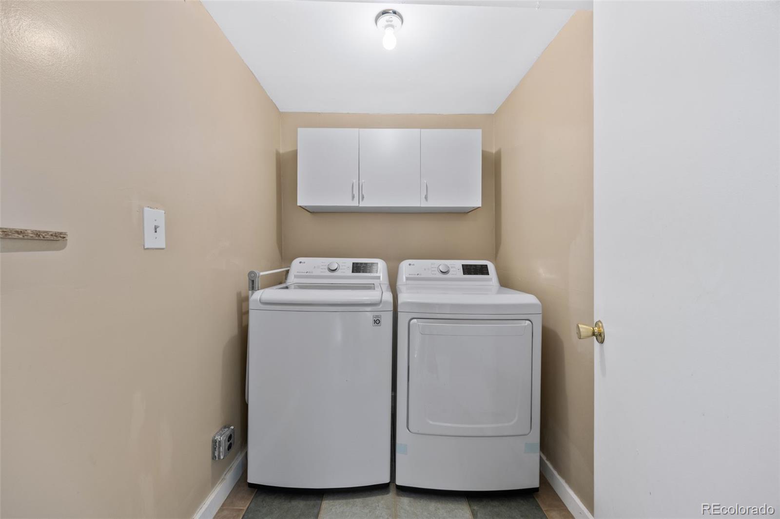 MLS Image #15 for 2631 s newton street,denver, Colorado