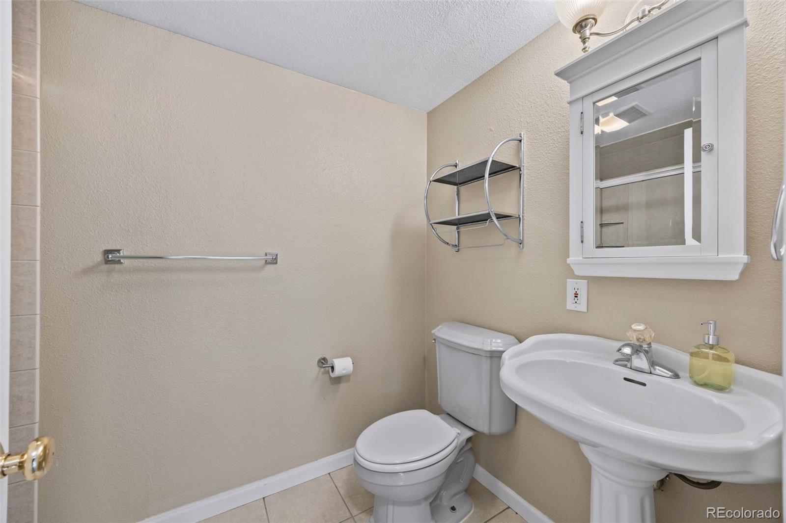 MLS Image #26 for 2631 s newton street,denver, Colorado