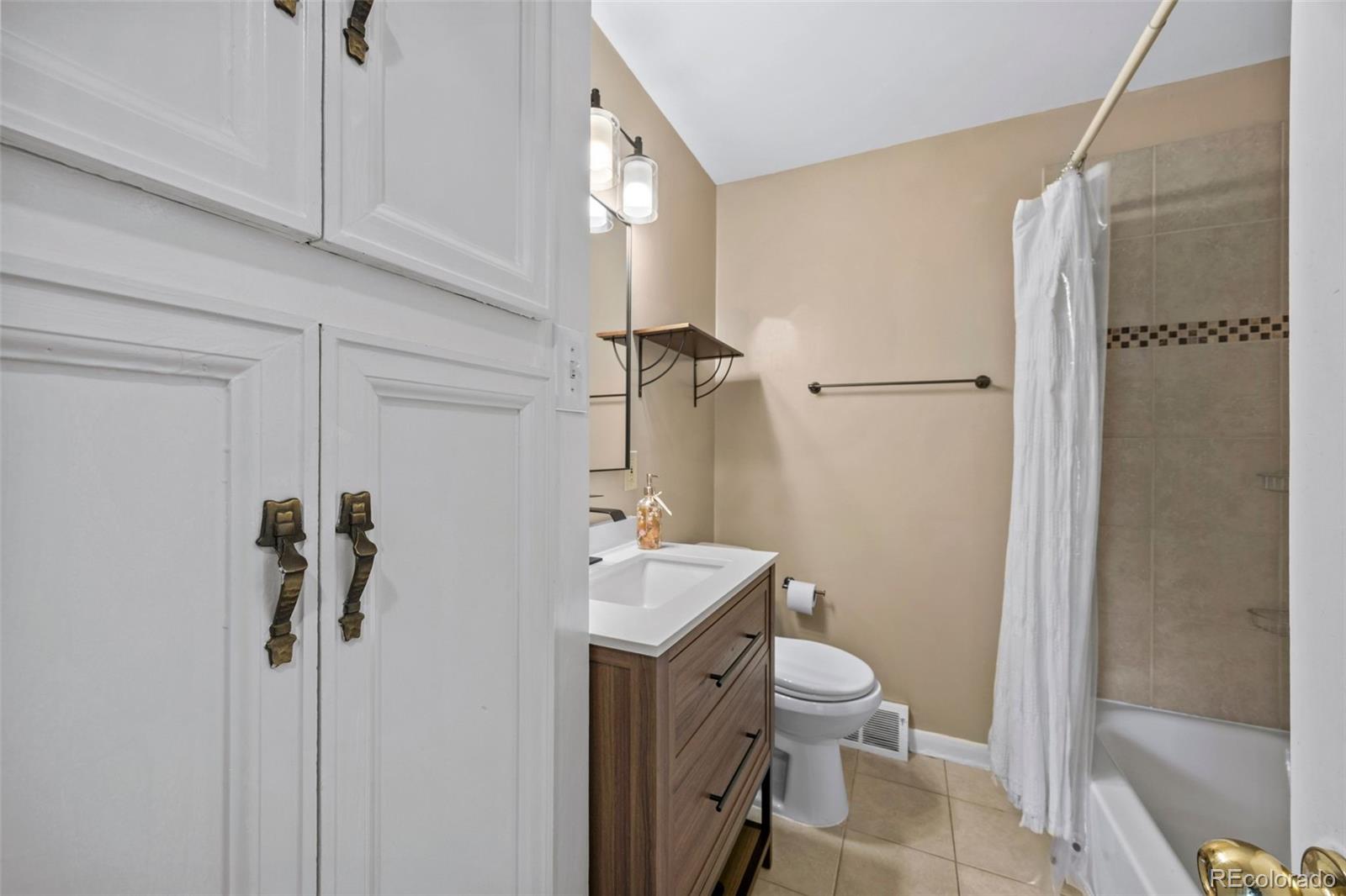 MLS Image #28 for 2631 s newton street,denver, Colorado