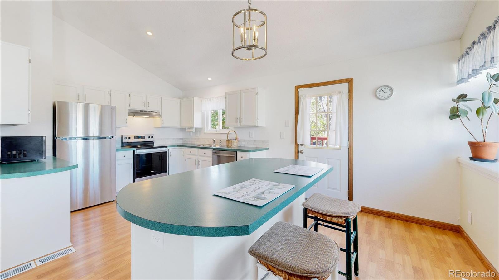 MLS Image #4 for 3663 s flanders street,aurora, Colorado