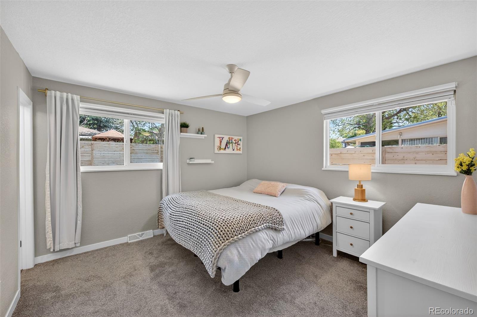 MLS Image #13 for 934 s macon street,aurora, Colorado
