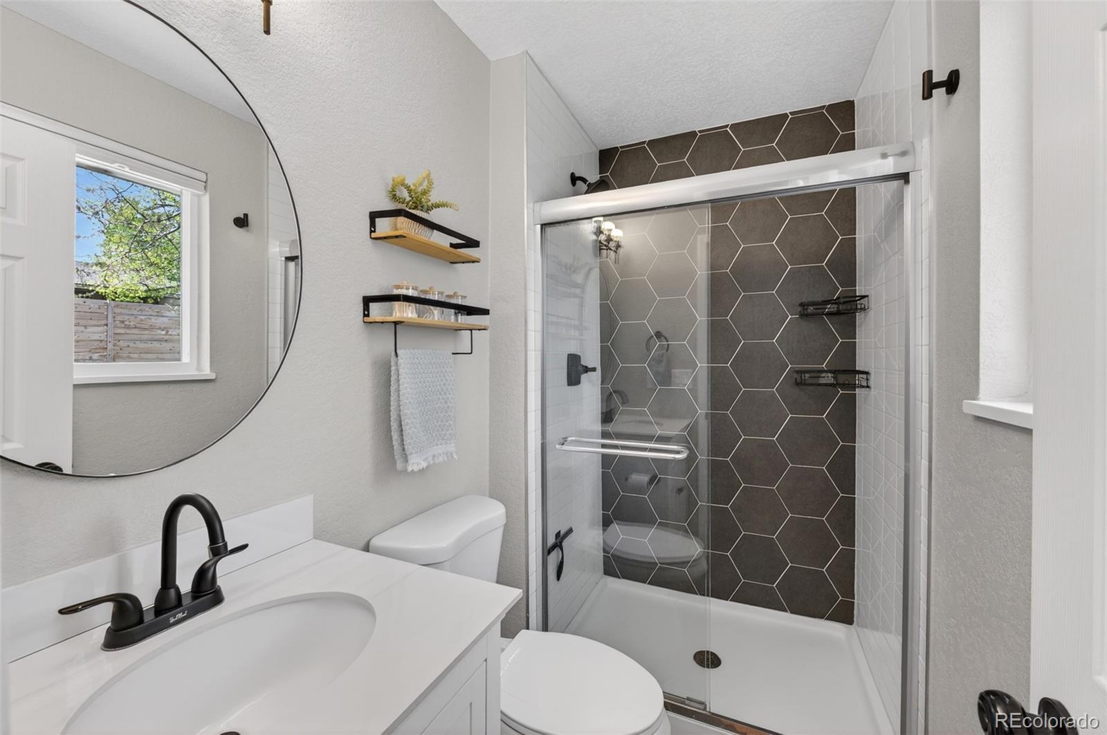 MLS Image #14 for 934 s macon street,aurora, Colorado