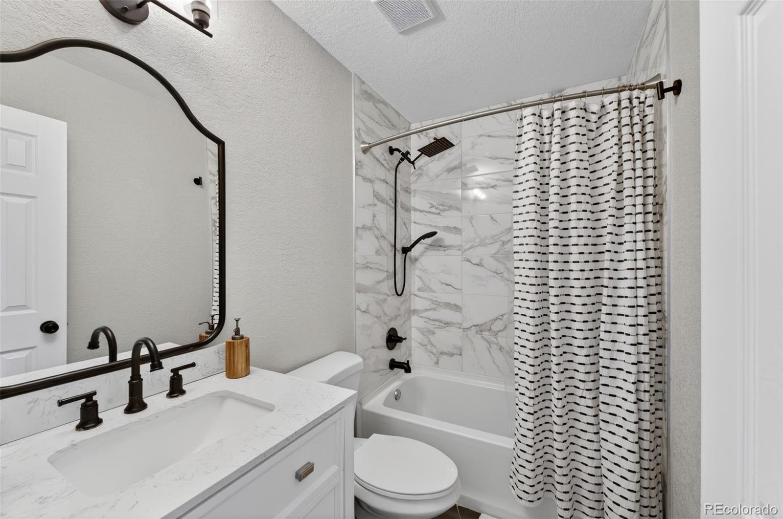 MLS Image #20 for 934 s macon street,aurora, Colorado