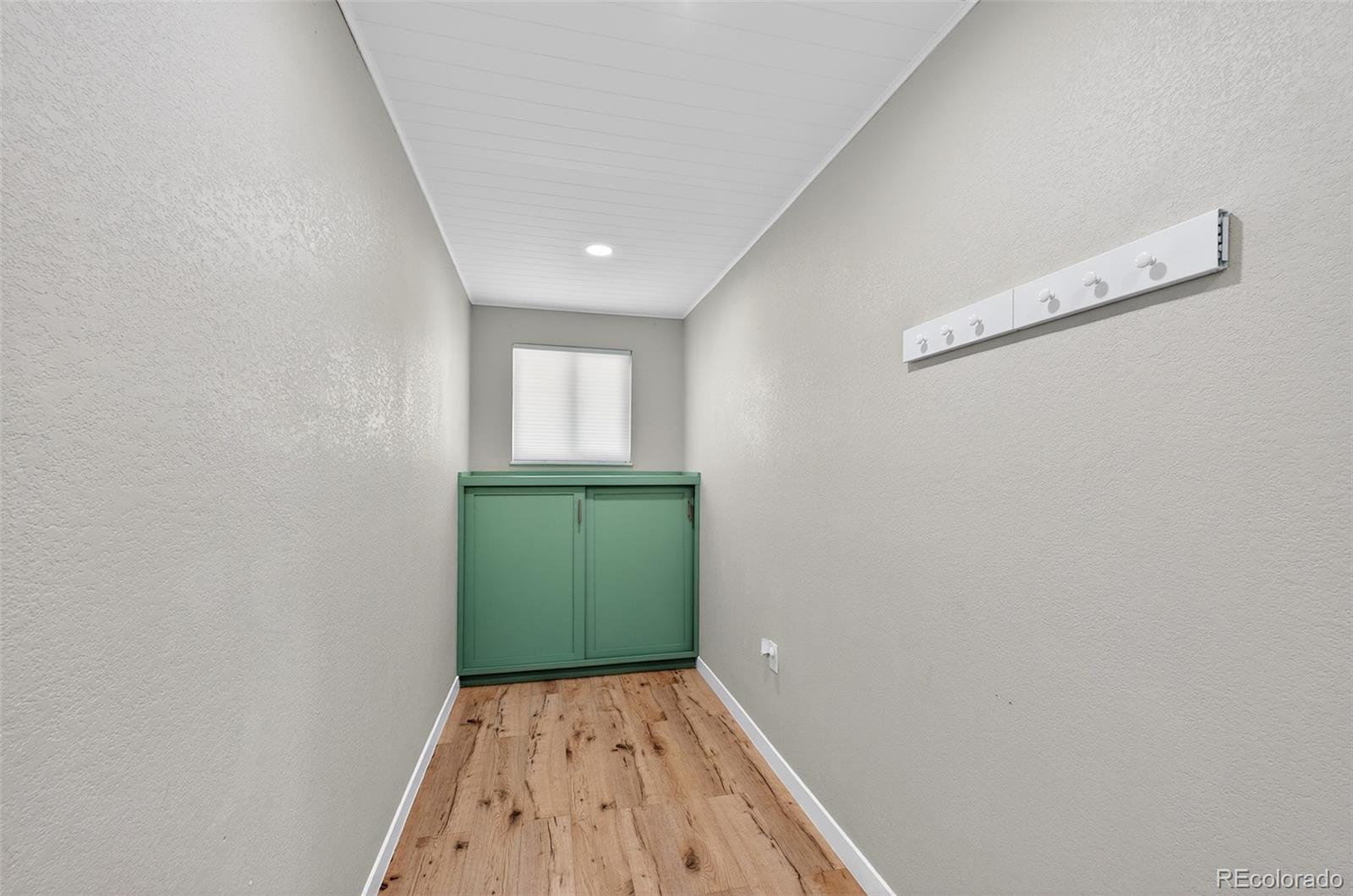 MLS Image #22 for 934 s macon street,aurora, Colorado