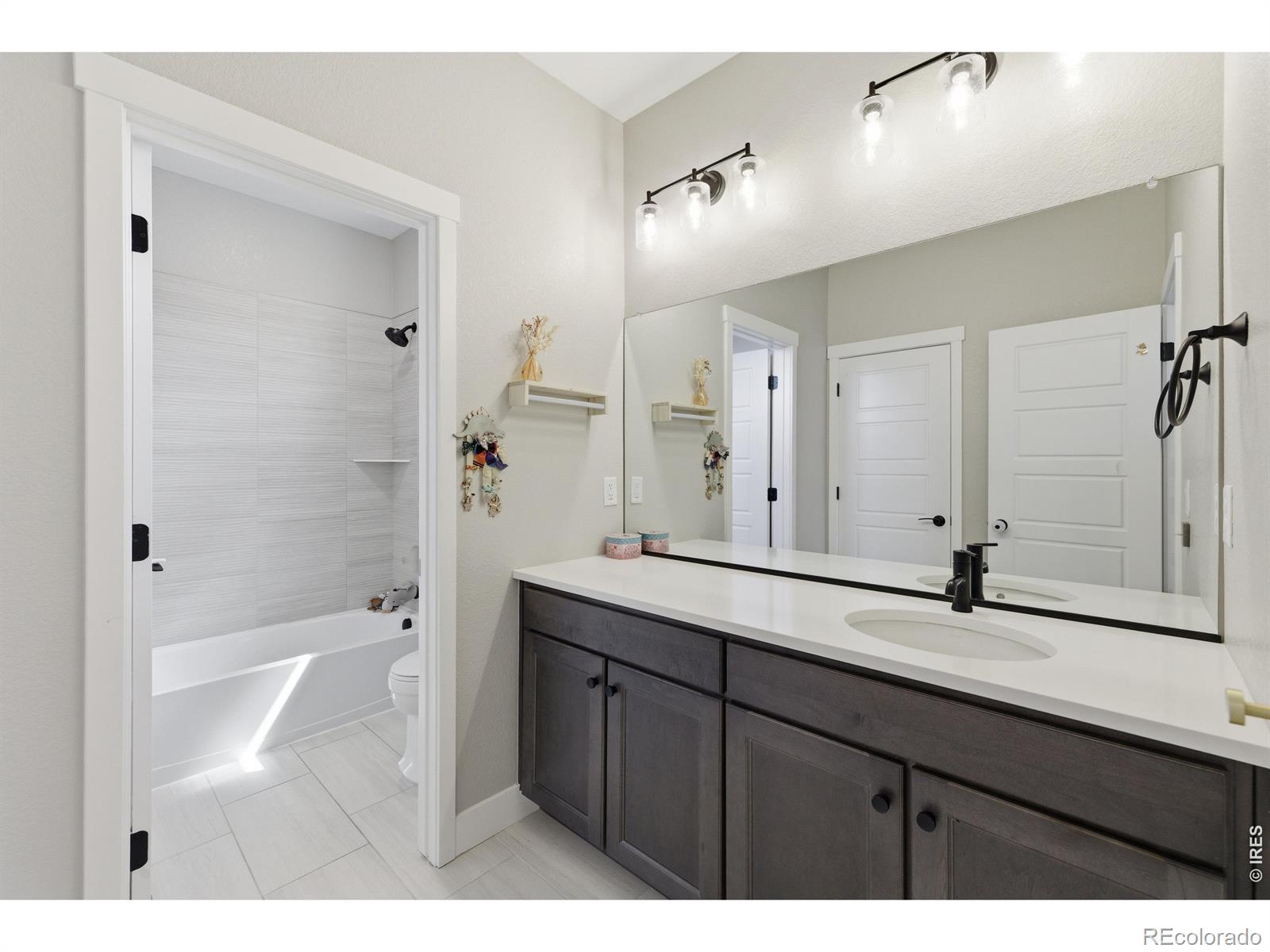 MLS Image #27 for 10329 e 62nd avenue,denver, Colorado
