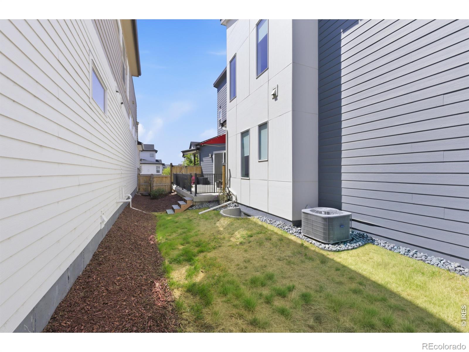 MLS Image #36 for 10329 e 62nd avenue,denver, Colorado