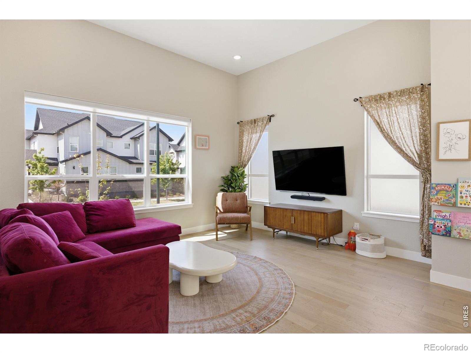 MLS Image #6 for 10329 e 62nd avenue,denver, Colorado
