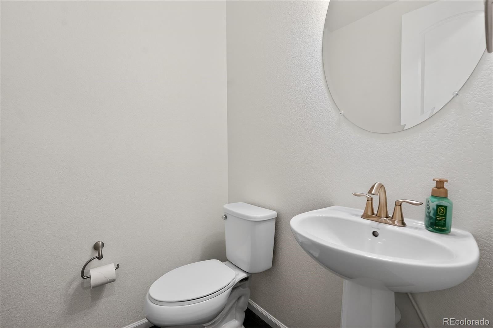MLS Image #24 for 6050 n netherland court,aurora, Colorado