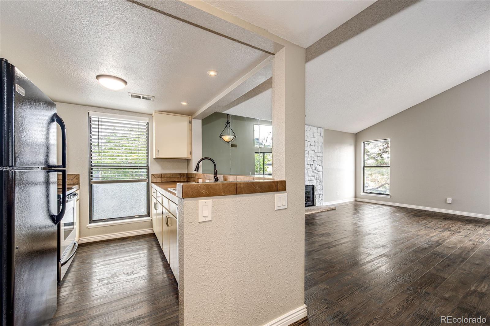 MLS Image #2 for 9837 e peakview avenue,englewood, Colorado