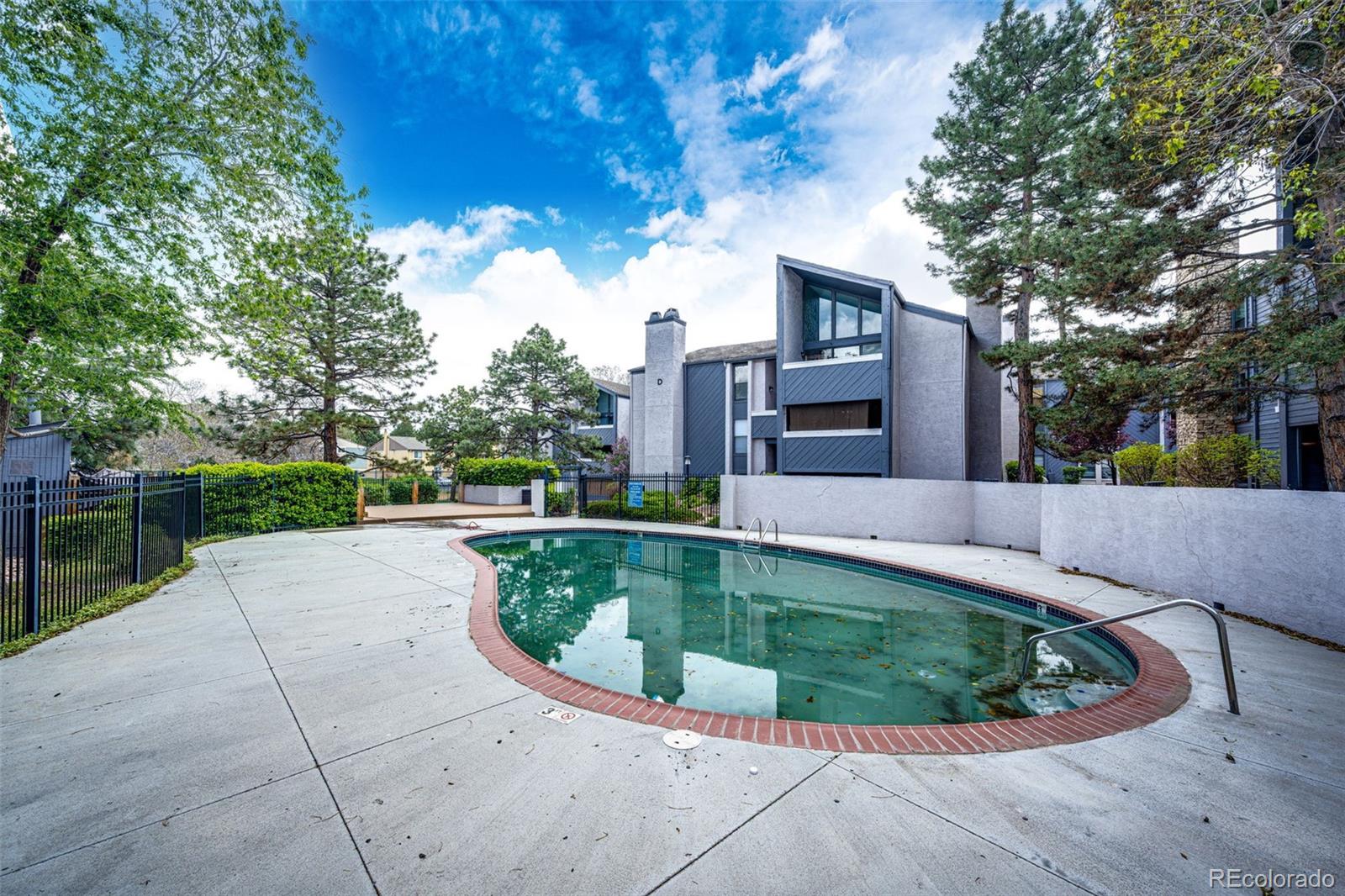 MLS Image #26 for 9837 e peakview avenue,englewood, Colorado