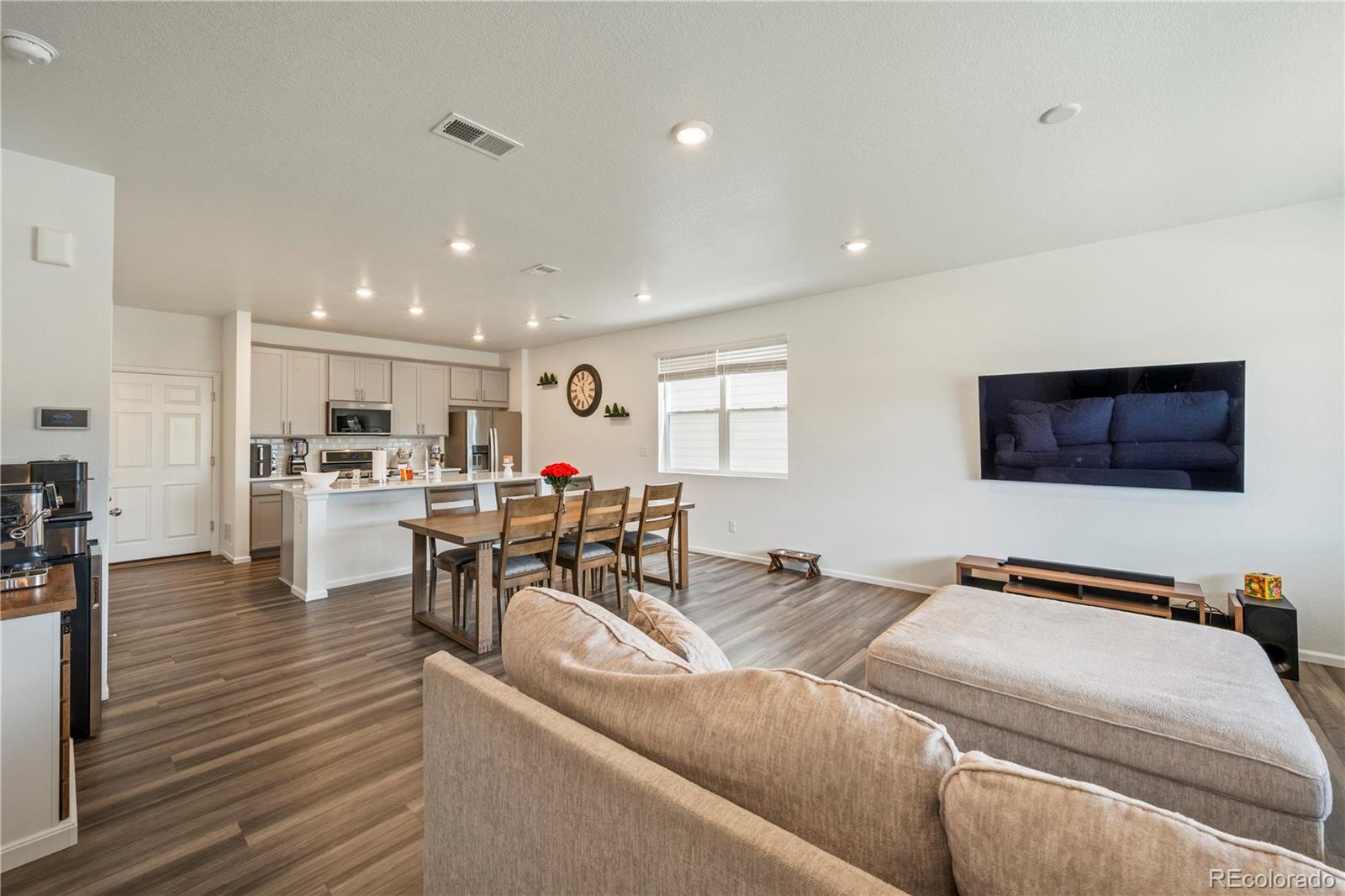 MLS Image #3 for 20941 e 60th avenue,aurora, Colorado