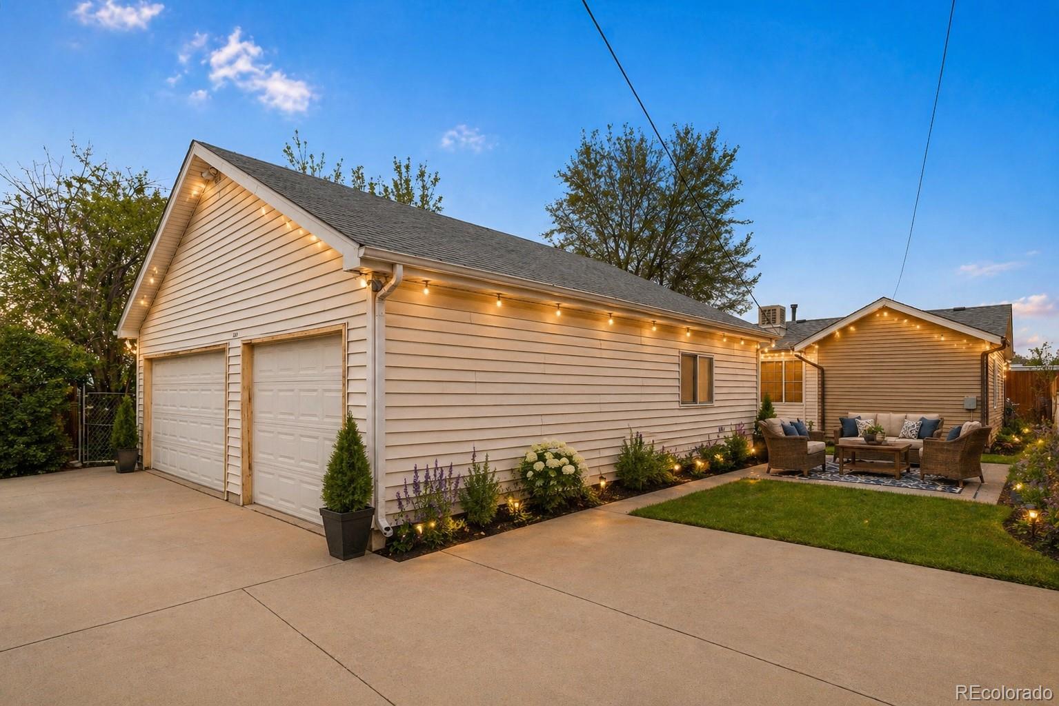 MLS Image #18 for 2233 s fox street,denver, Colorado