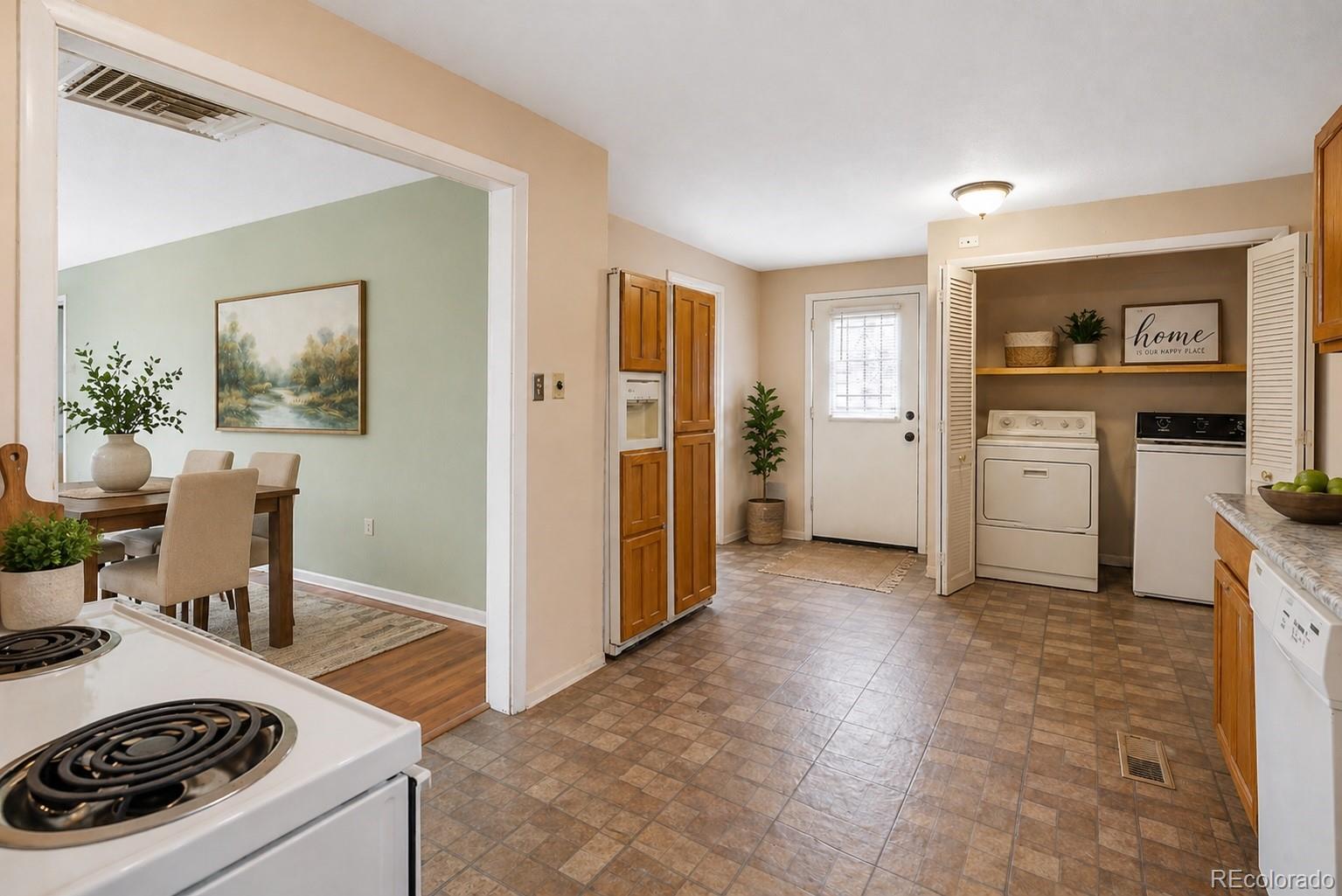 MLS Image #5 for 2233 s fox street,denver, Colorado