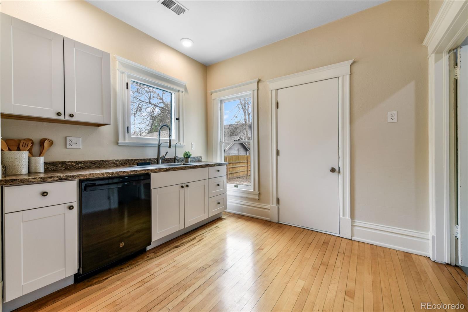 MLS Image #14 for 1208 n corona street,colorado springs, Colorado