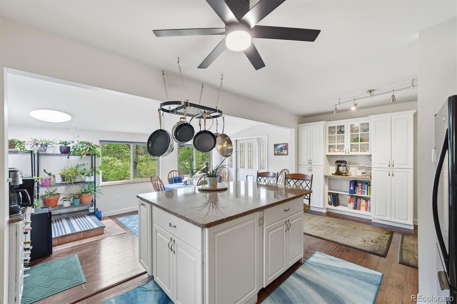 MLS Image #5 for 8350 e princeton avenue,denver, Colorado