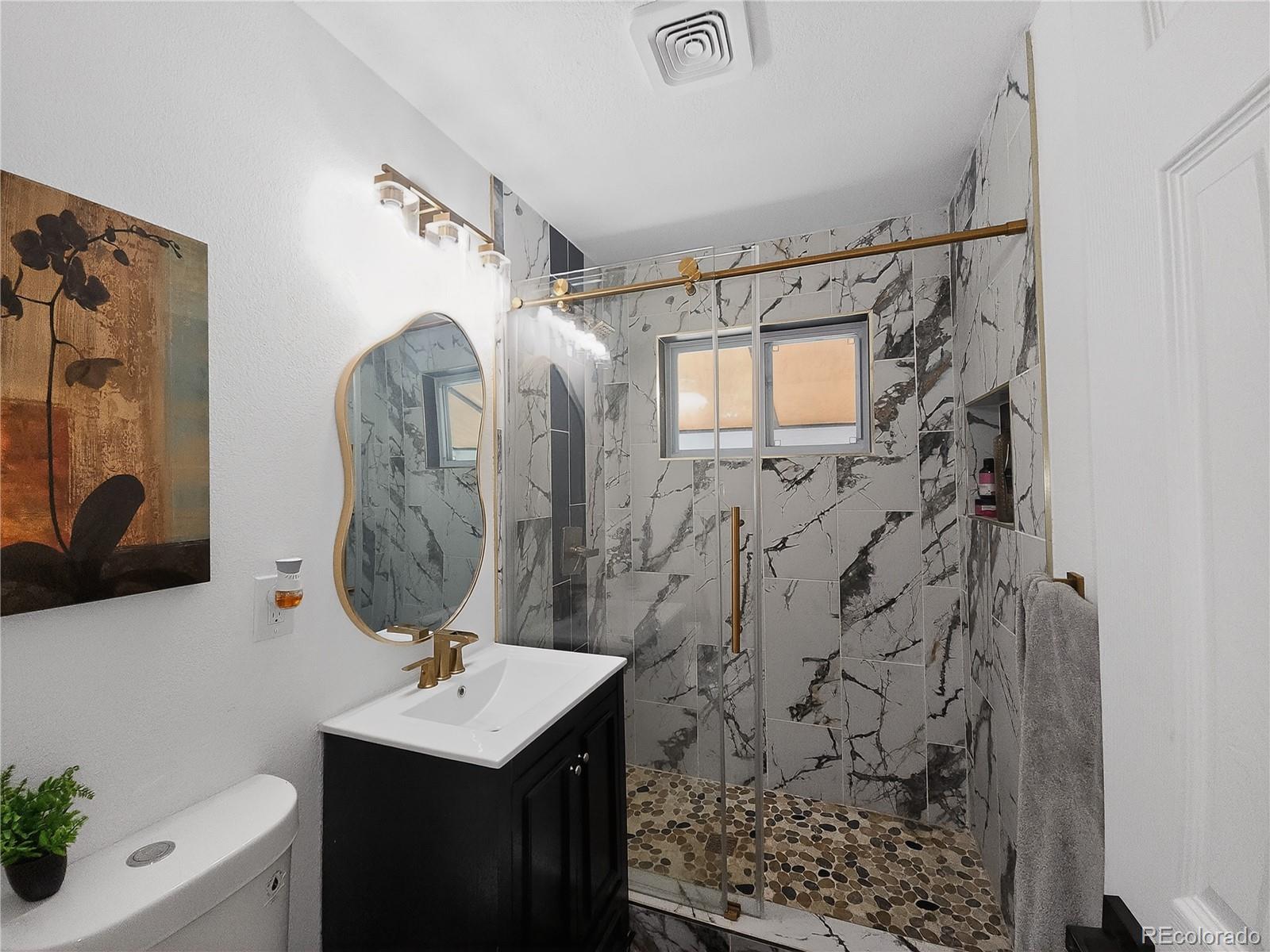 MLS Image #10 for 3227 s grape street,denver, Colorado