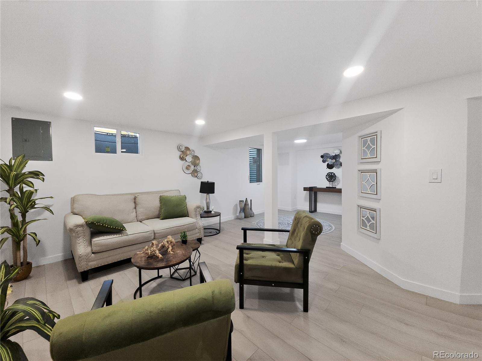 MLS Image #13 for 3227 s grape street,denver, Colorado