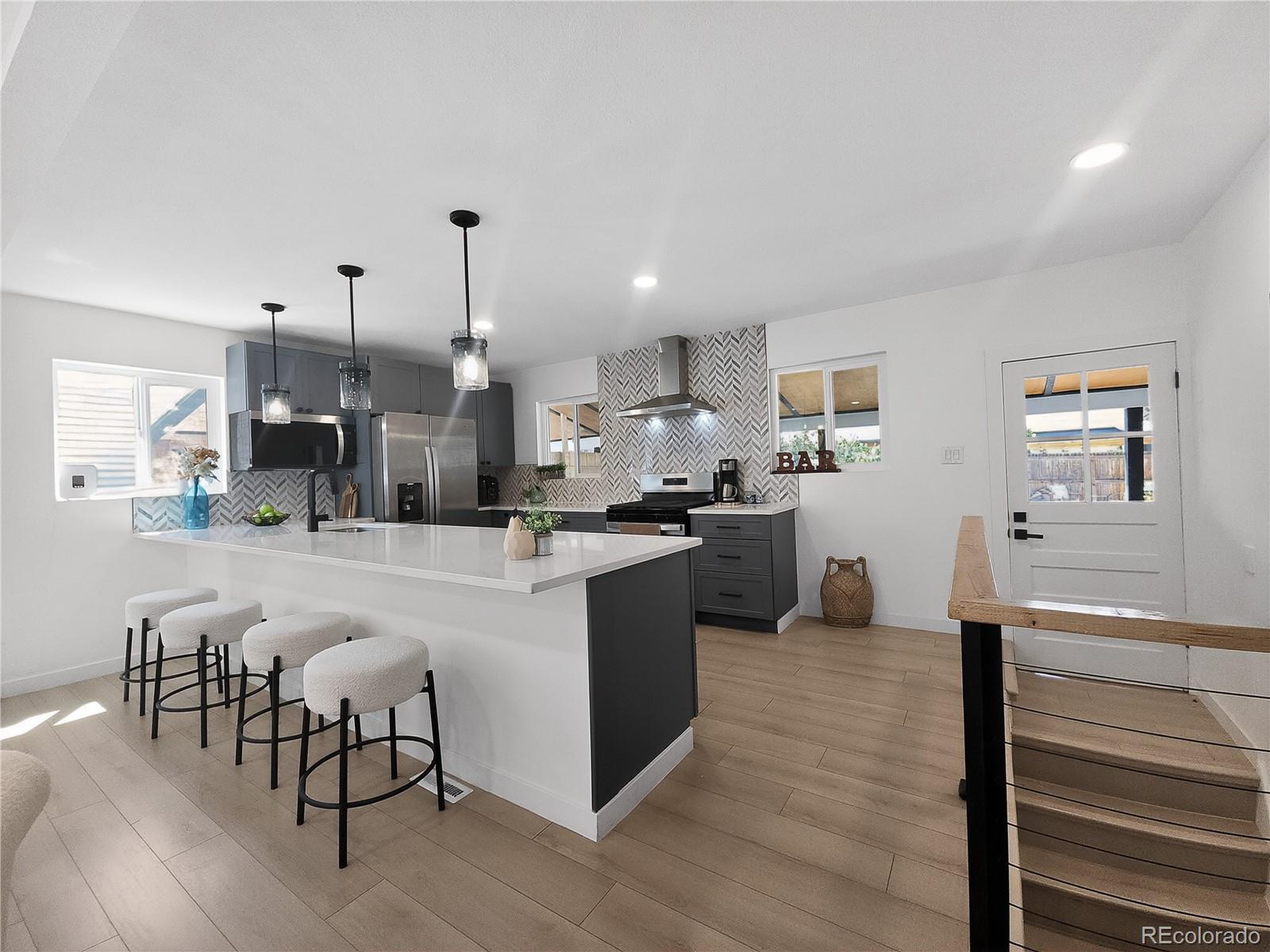 MLS Image #6 for 3227 s grape street,denver, Colorado