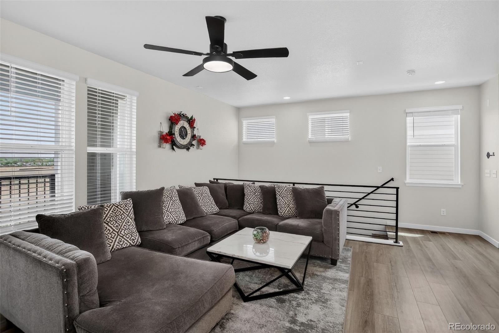 MLS Image #4 for 12361  farmview lane,thornton, Colorado
