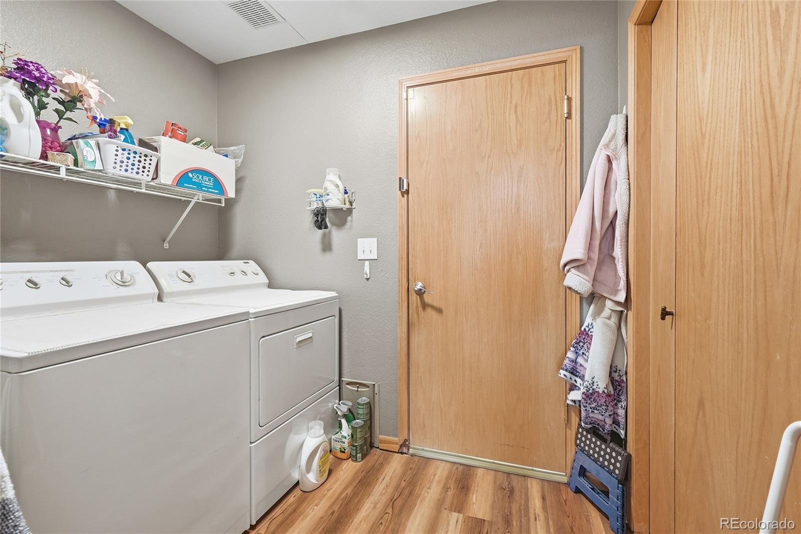 MLS Image #11 for 859 n 7th street,johnstown, Colorado