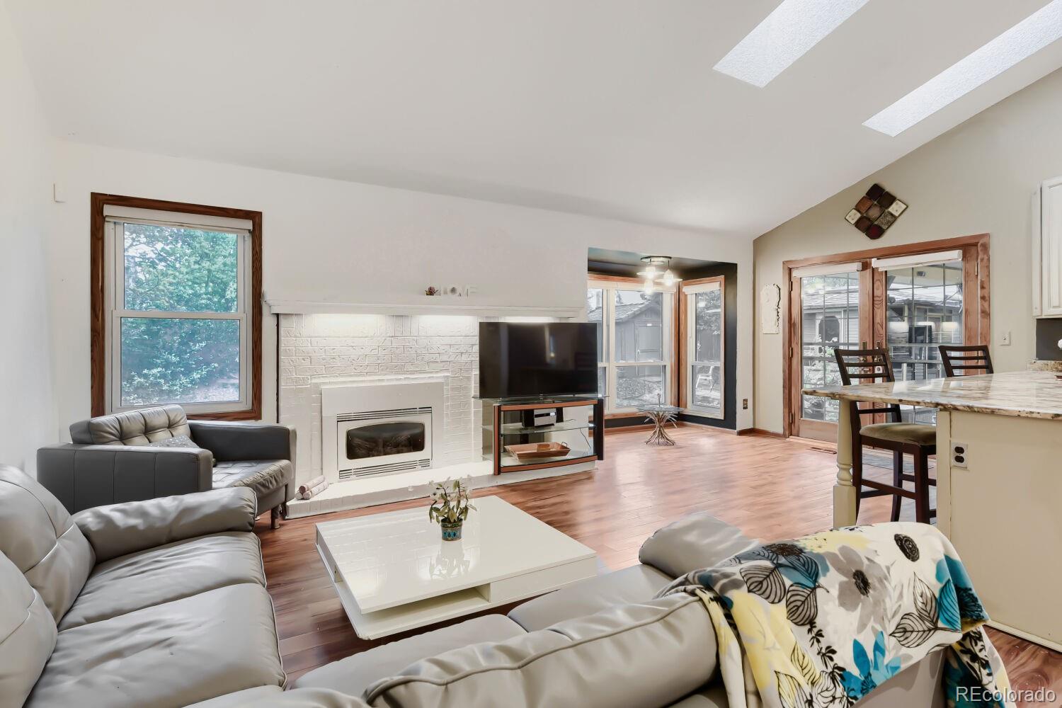 MLS Image #3 for 8266 s logan court,littleton, Colorado