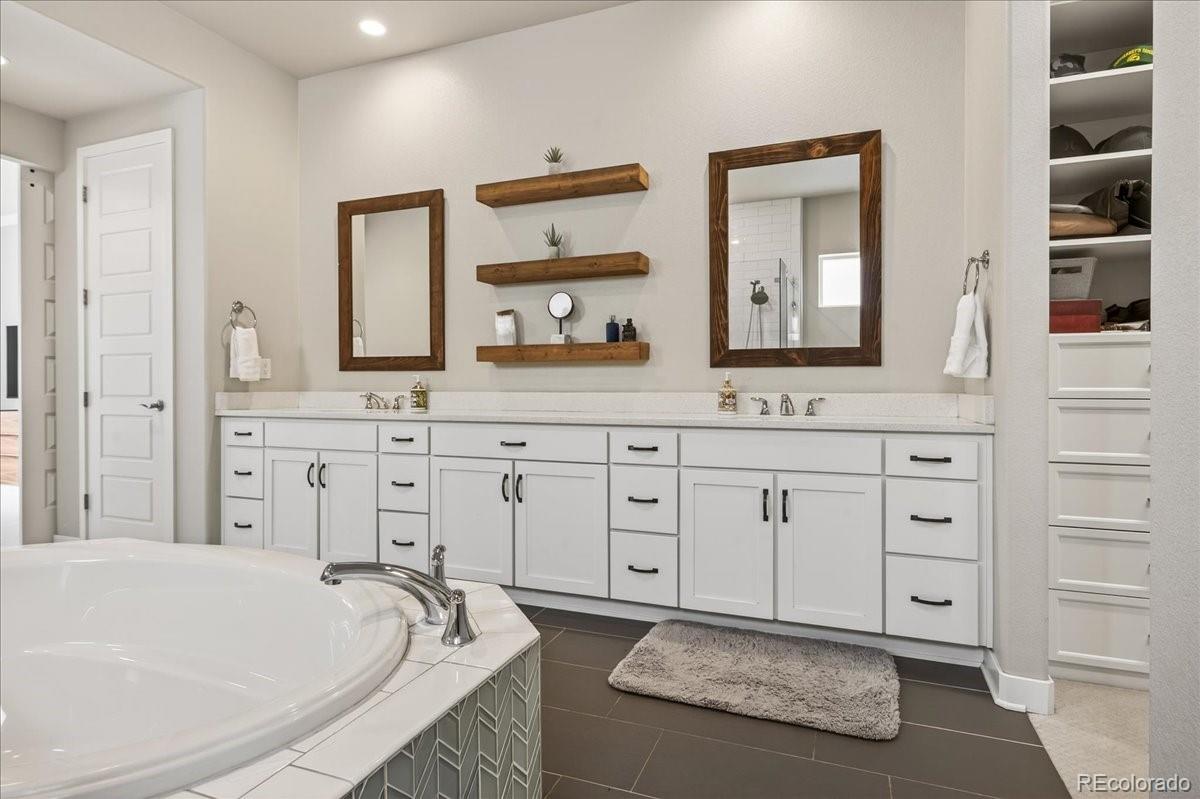 MLS Image #17 for 22280  boundstone drive,parker, Colorado
