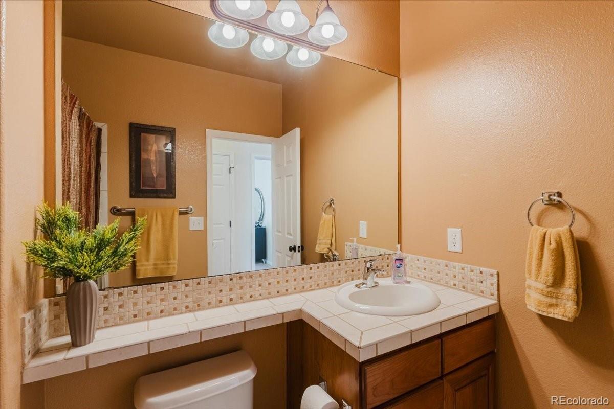 MLS Image #17 for 14774  eagle river loop,broomfield, Colorado