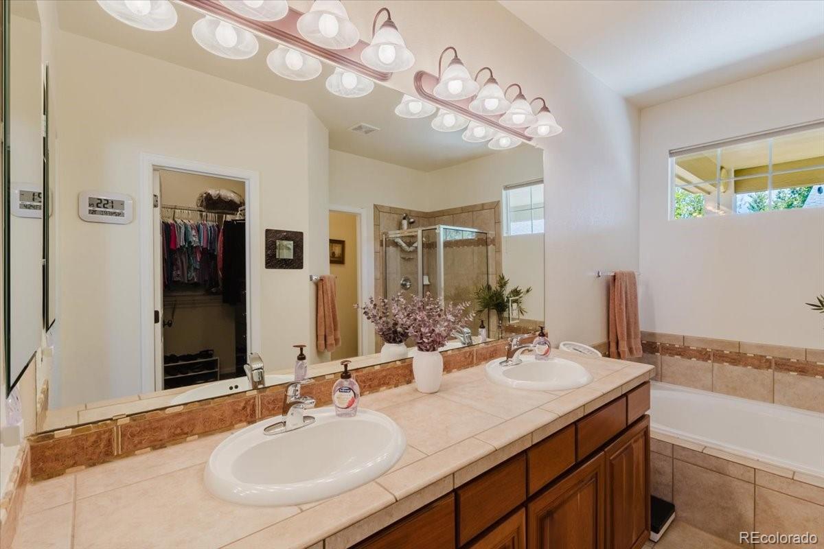 MLS Image #22 for 14774  eagle river loop,broomfield, Colorado