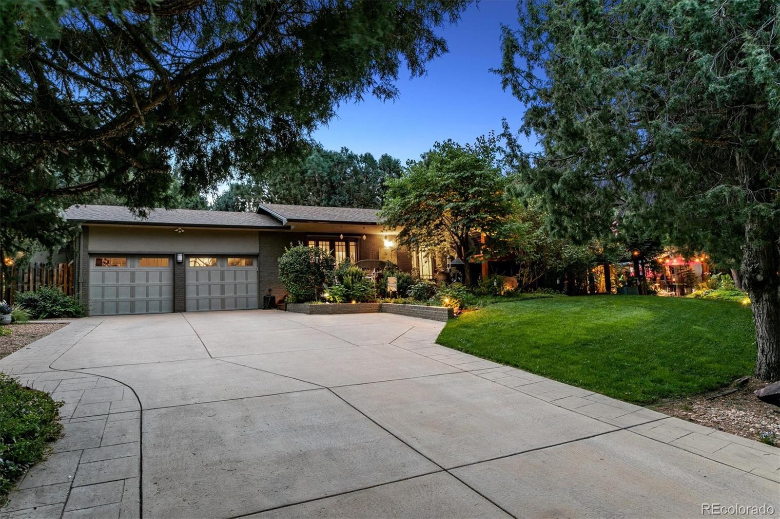 MLS Image #6 for 9041 e jewell circle,denver, Colorado