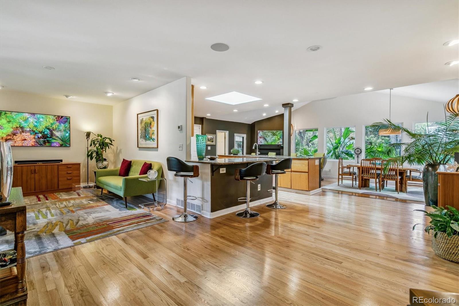 MLS Image #8 for 9041 e jewell circle,denver, Colorado