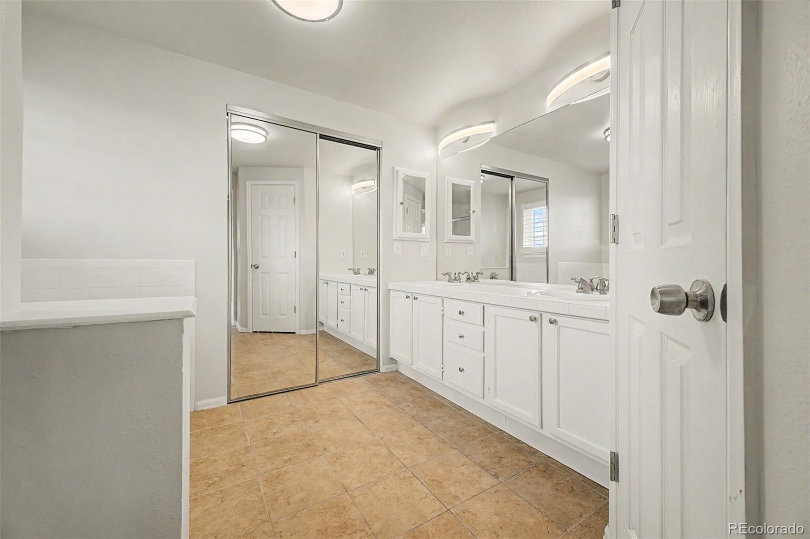 MLS Image #16 for 2225  mountain sage drive,highlands ranch, Colorado