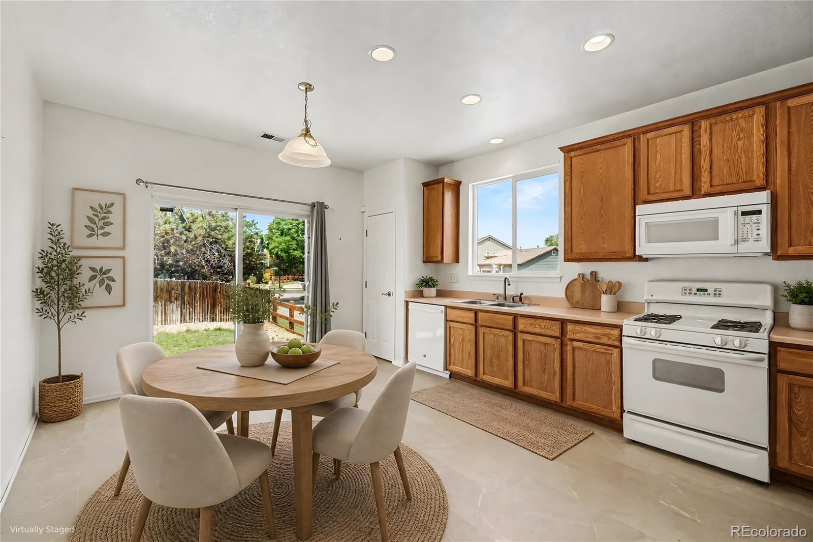 MLS Image #7 for 10053  crystal circle,commerce city, Colorado