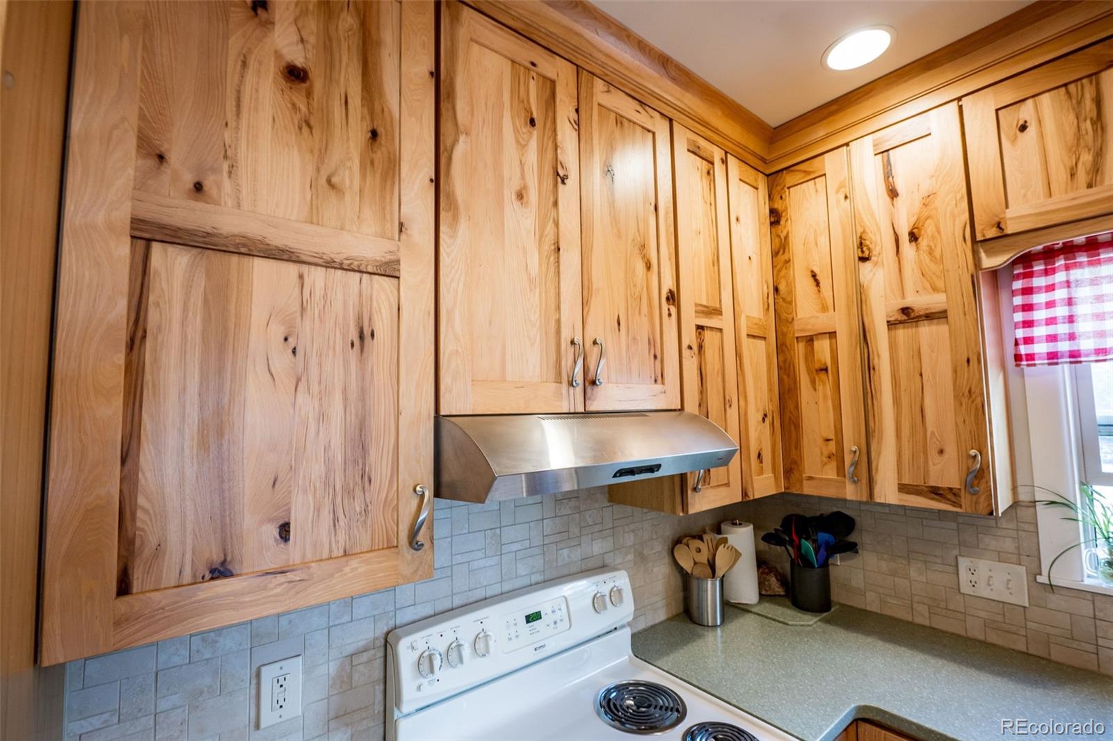 MLS Image #7 for 1922 w cucharras street,colorado springs, Colorado