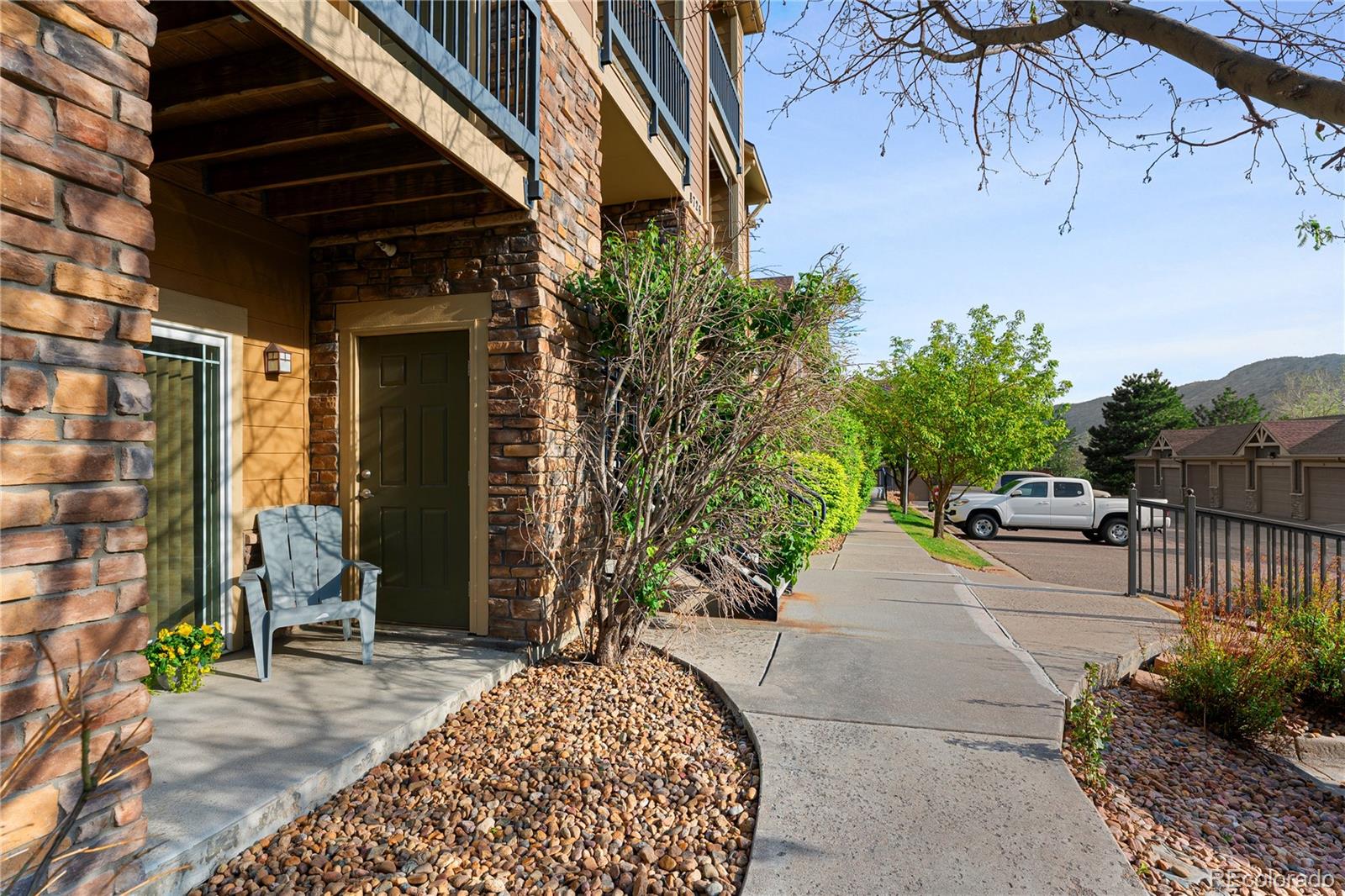 MLS Image #4 for 8726 s kline street,littleton, Colorado