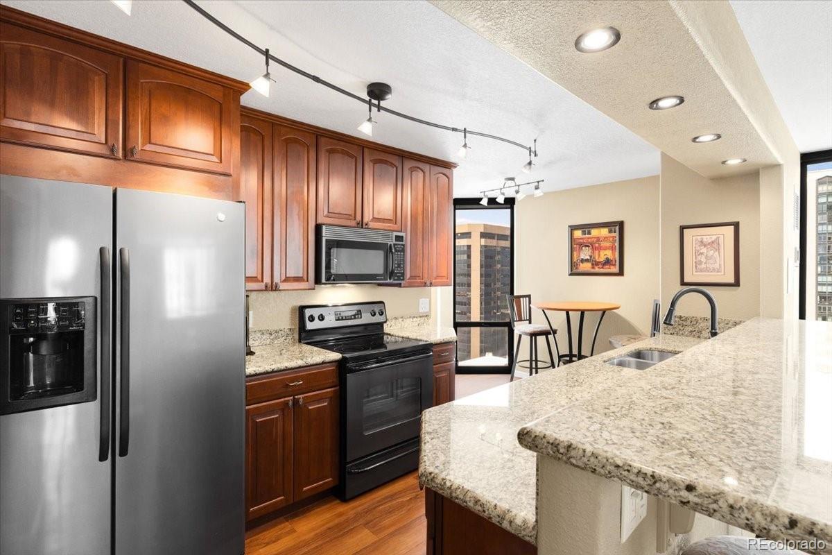 MLS Image #10 for 1625  larimer street 1605,denver, Colorado