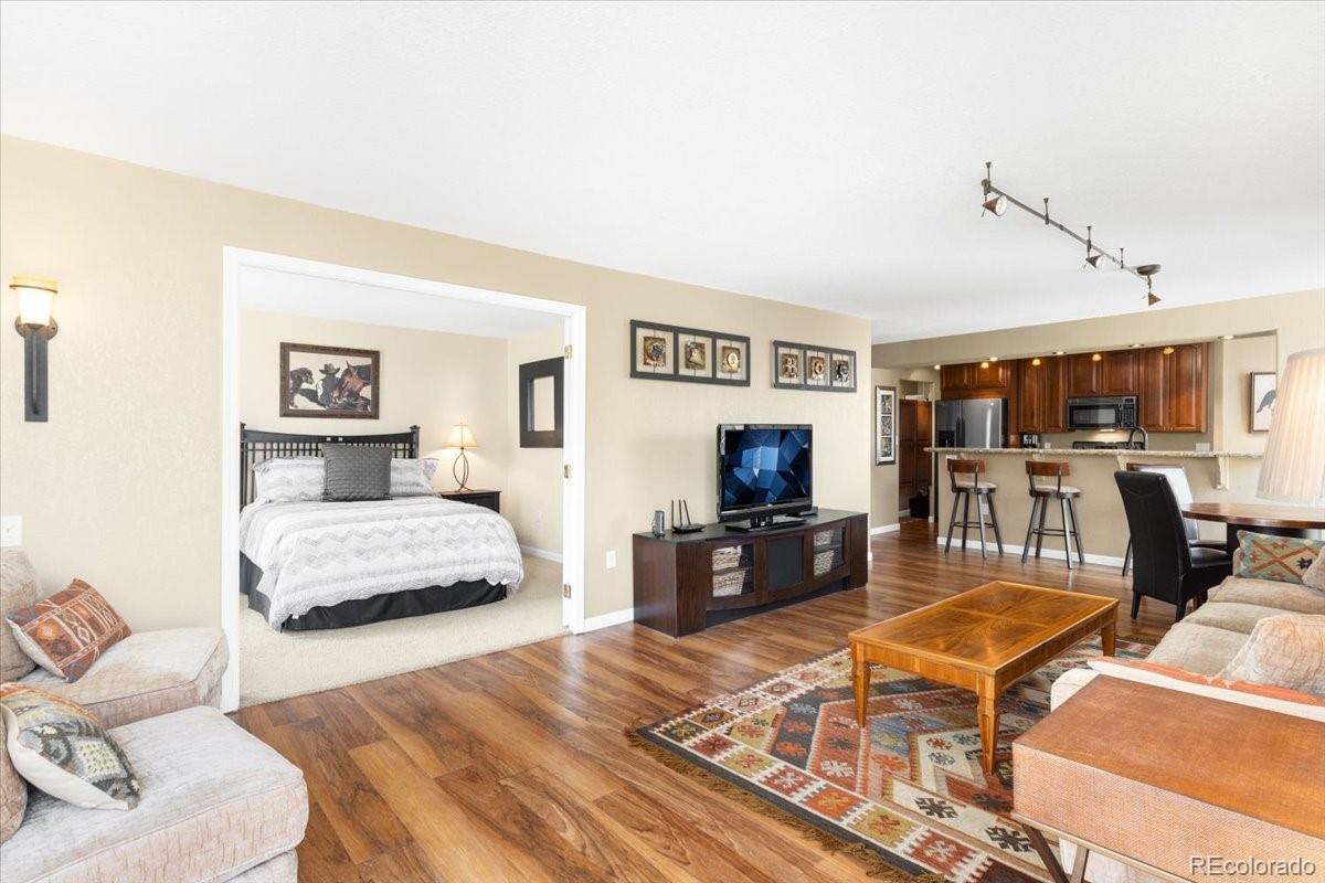 MLS Image #6 for 1625  larimer street 1605,denver, Colorado