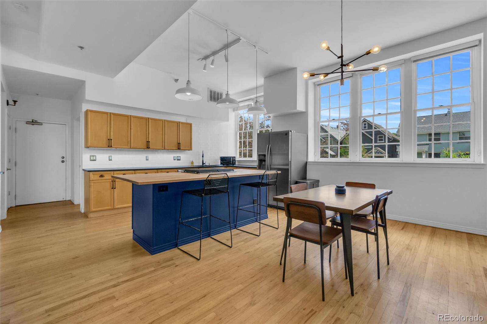 MLS Image #10 for 225 n lincoln street 1,denver, Colorado