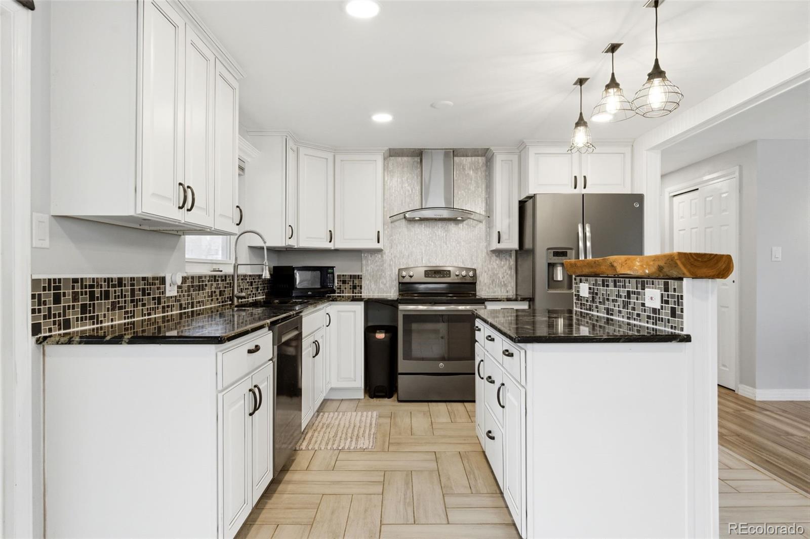 MLS Image #4 for 11471  downing street,northglenn, Colorado