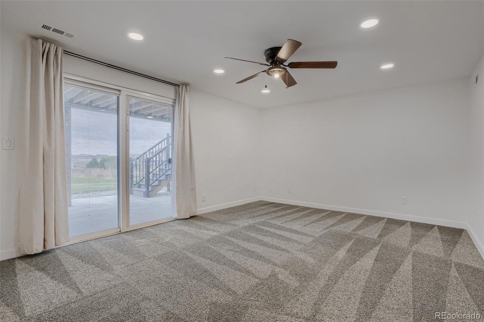 MLS Image #15 for 5171 s buchanan street,aurora, Colorado