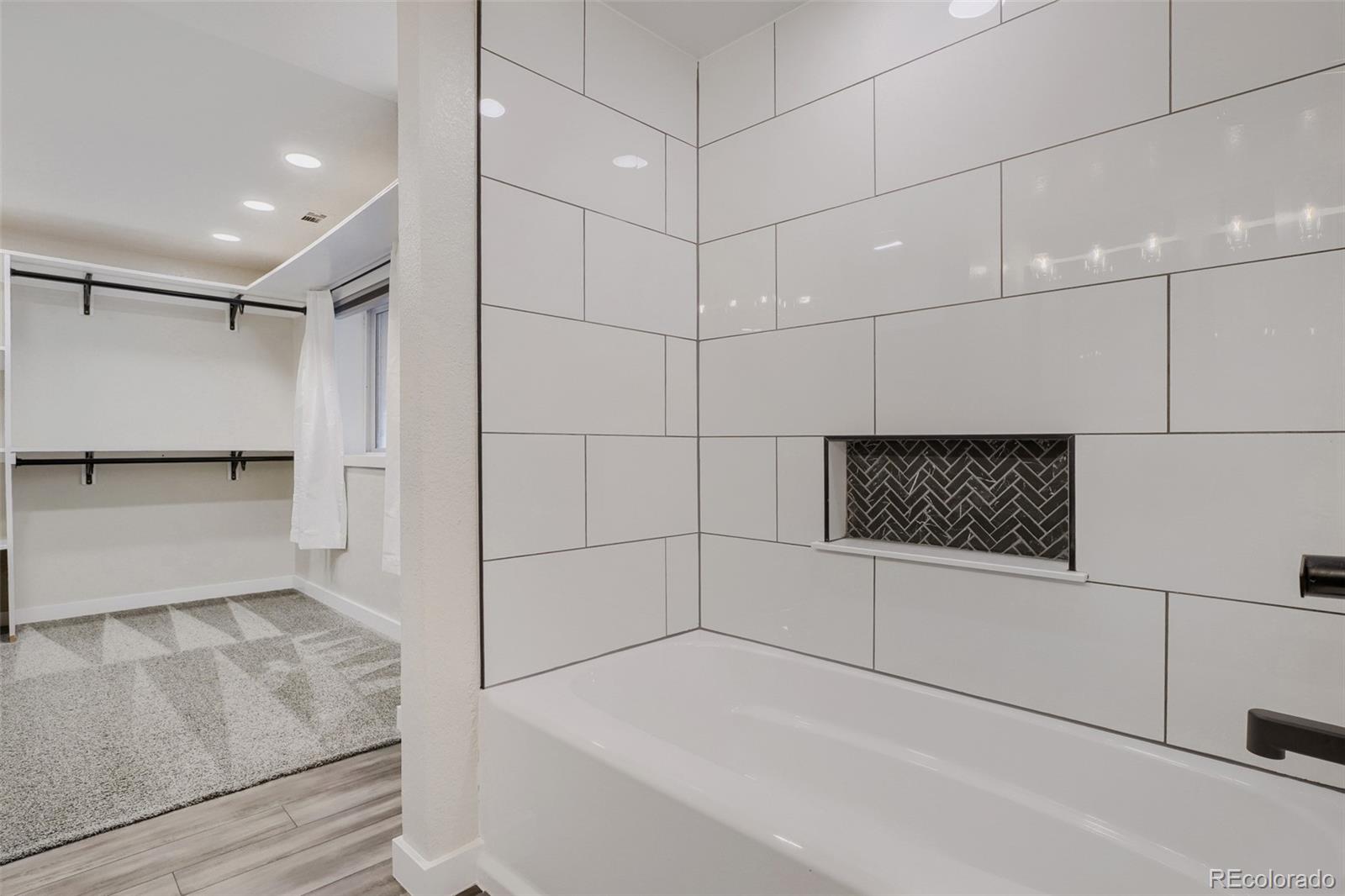 MLS Image #23 for 5171 s buchanan street,aurora, Colorado