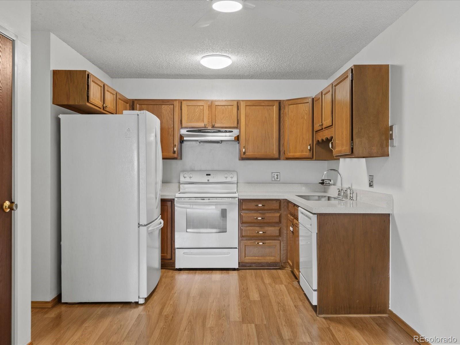 MLS Image #2 for 3144 s wheeling way 209,aurora, Colorado