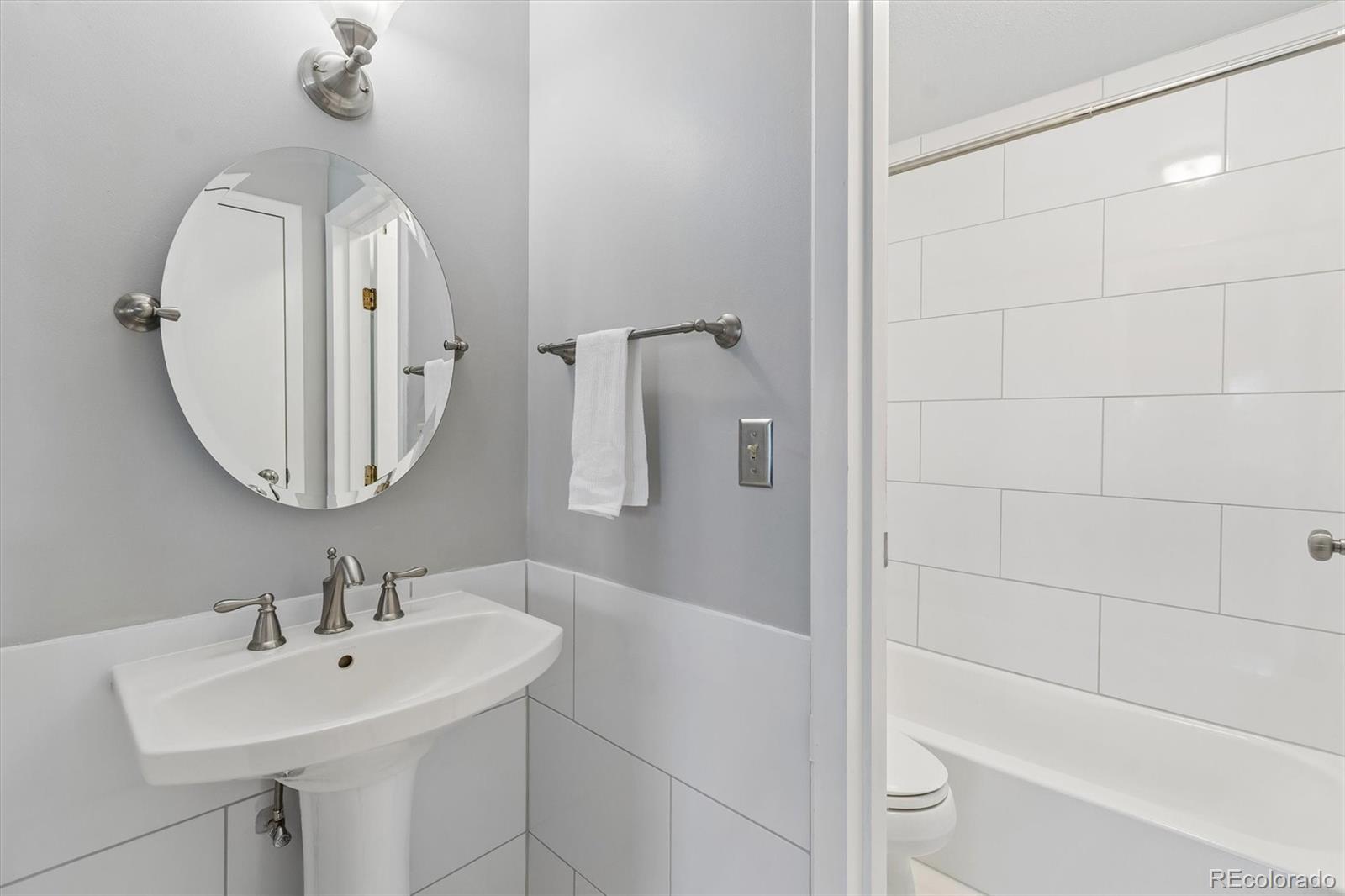 MLS Image #15 for 3550 s harlan street,denver, Colorado